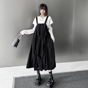今年流行特惠山本暗黑风压皱背带裙女春夏新款 宽松小众洋气休闲
