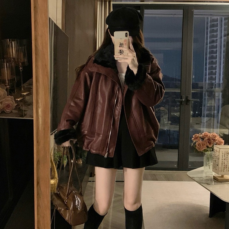 今年流行特惠大码美式长袖皮外套女装秋冬新款高级感保暖棉服胖MM