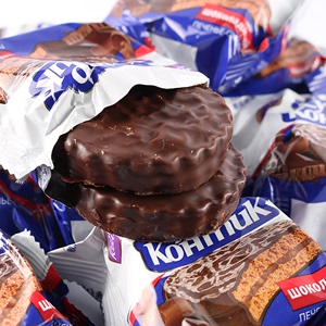俄罗斯三明治巧克力饼干KONTI康吉网红炼乳花生榛子夹心进口零食