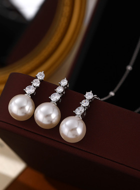 XKDDCT大珍珠项链女士设计感小众