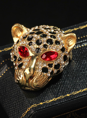 XKDDCT琪瑟欧美胸针镶钻复古简约猎豹胸花毛衣合金开衫配饰水钻别