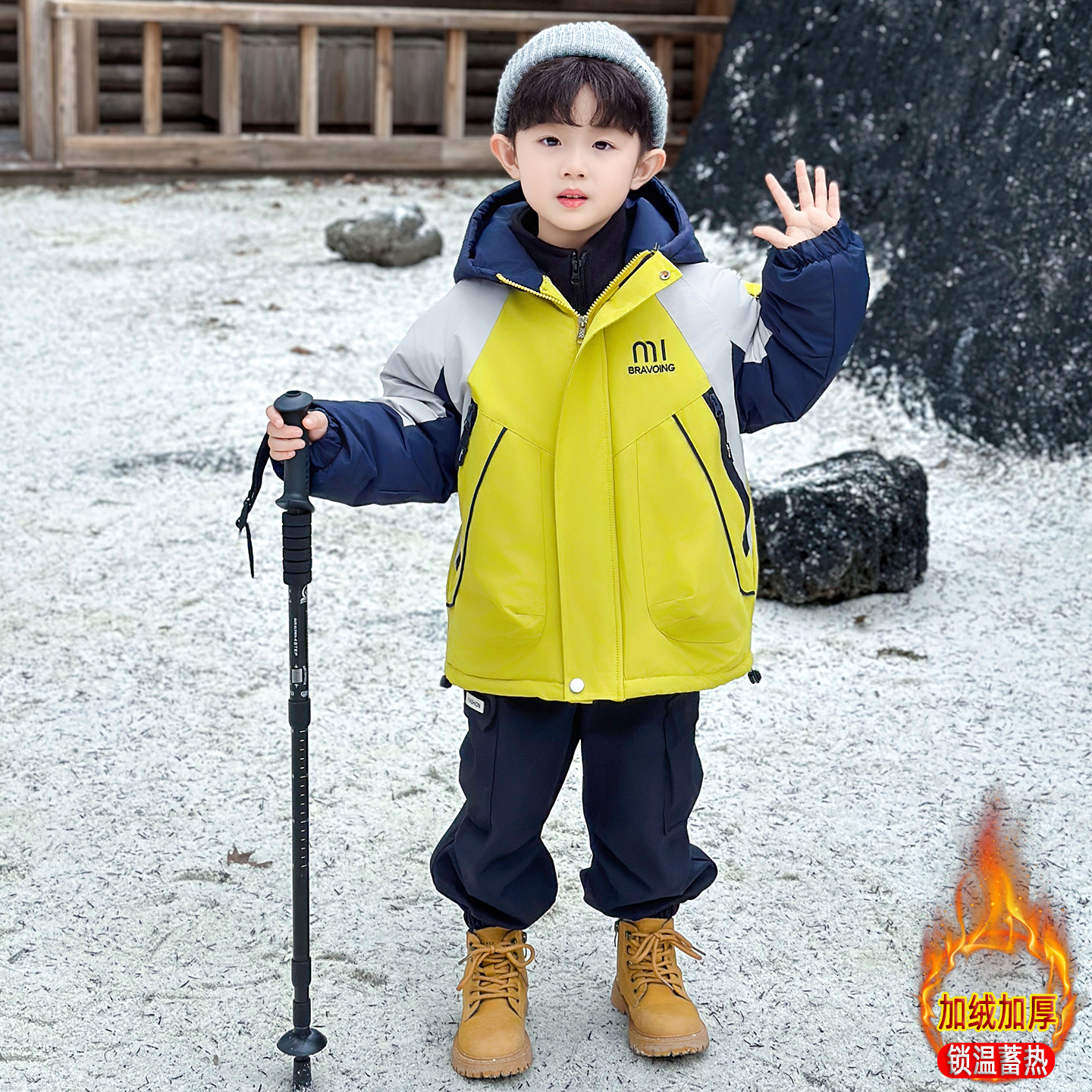 2025新款儿童冲锋衣加绒加厚