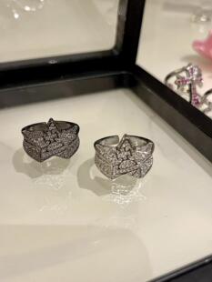 西太后薇薇安Vivienne 五角星满钻土星戒指 经典小众欧美情侣配饰