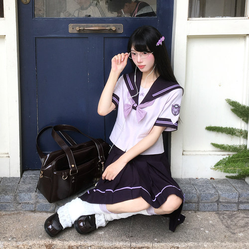 月野家绫鸢女子紫二本断襟水手服