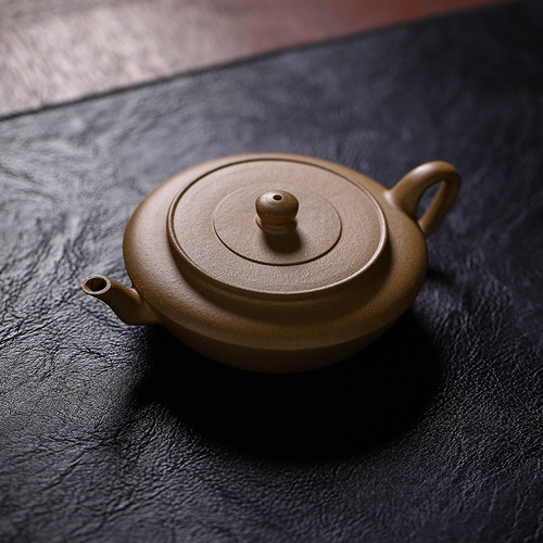宜兴紫砂壶150ml原矿段泥合盘