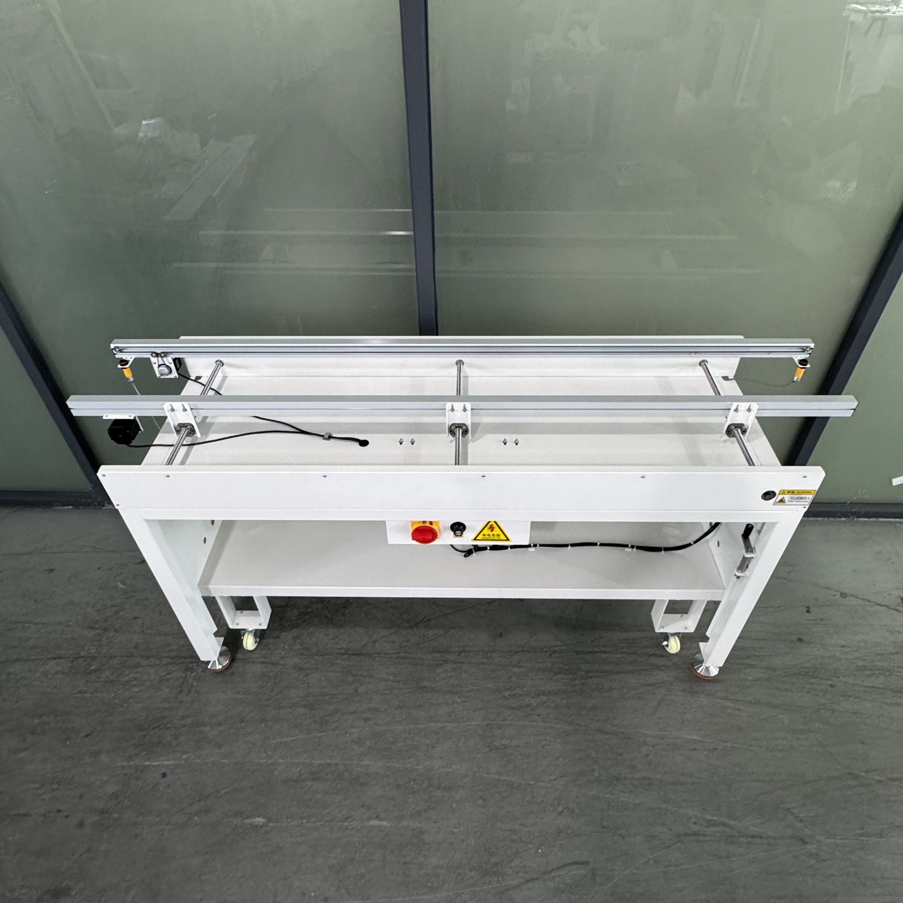 欧凯智能SMT-2m单轨接驳台