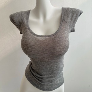 ~基础的神 高智感薄透紧身半袖短款上衣纯欲性感内搭打底夏t恤女