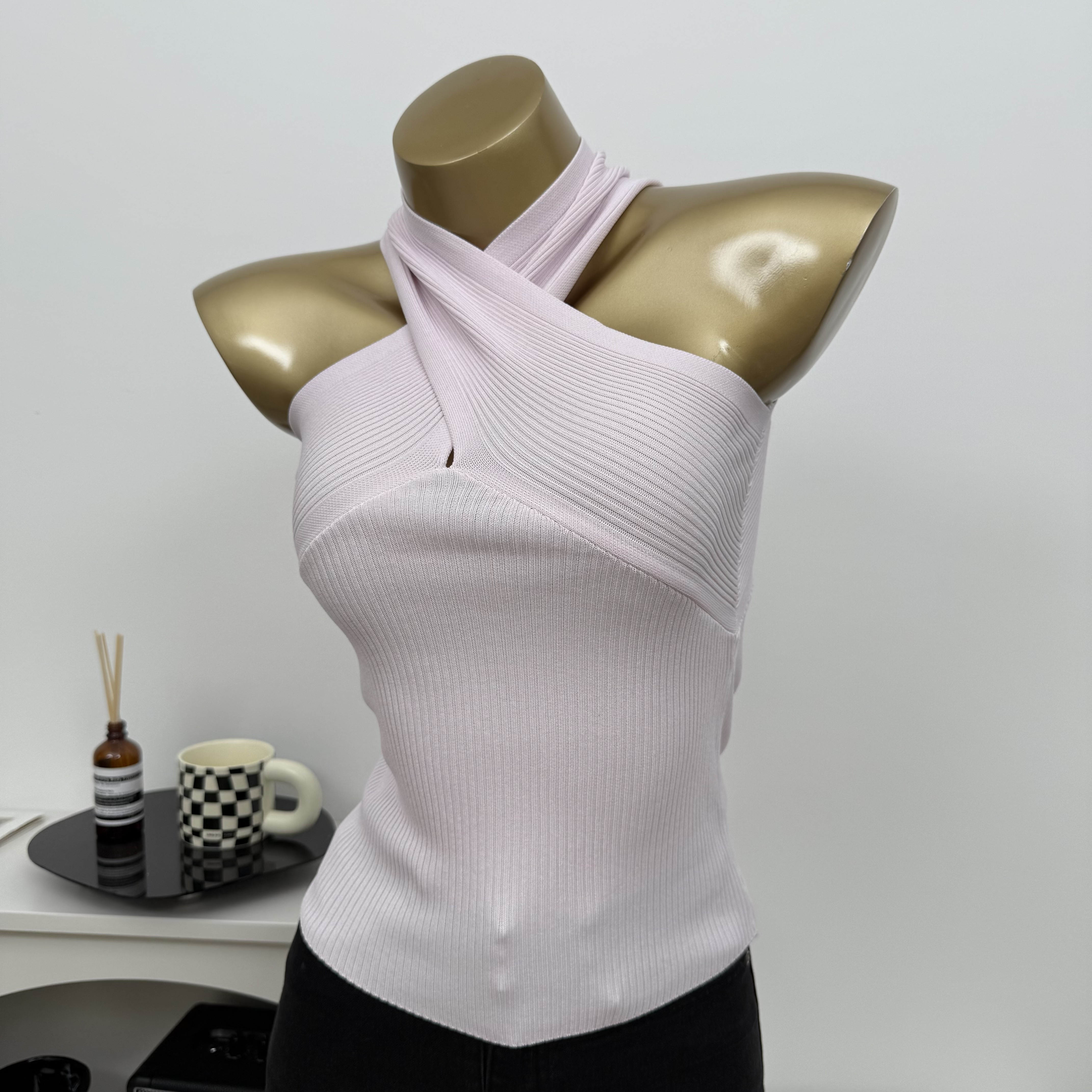 温润如玉！纹理感交叉设计感背心