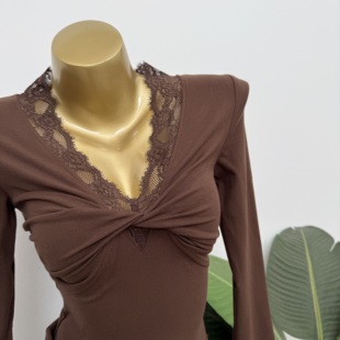 上衣打底衫 s物分享 T恤显胸修身 蕾丝性感扭结设计长袖 韩国INS法式