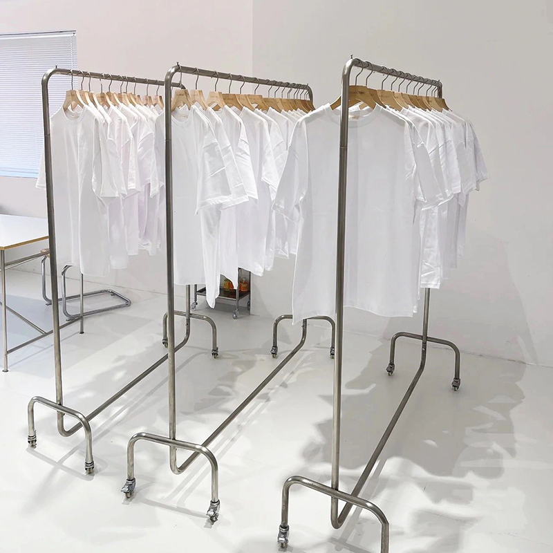 服装店不锈钢衣架展示架配滑轮