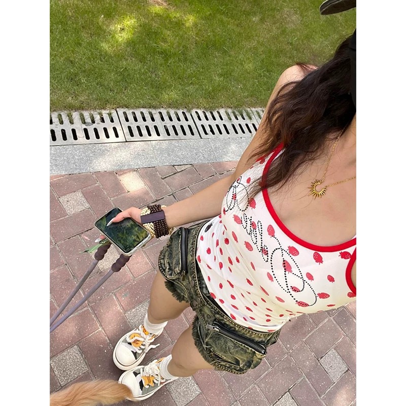 美式草莓字母印花无袖吊带背心女