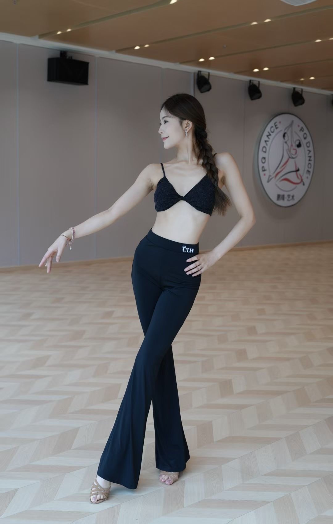 拉丁舞裤子舞蹈裤女士高腰国标舞专业练功长裤微喇叭裤显瘦遮肉