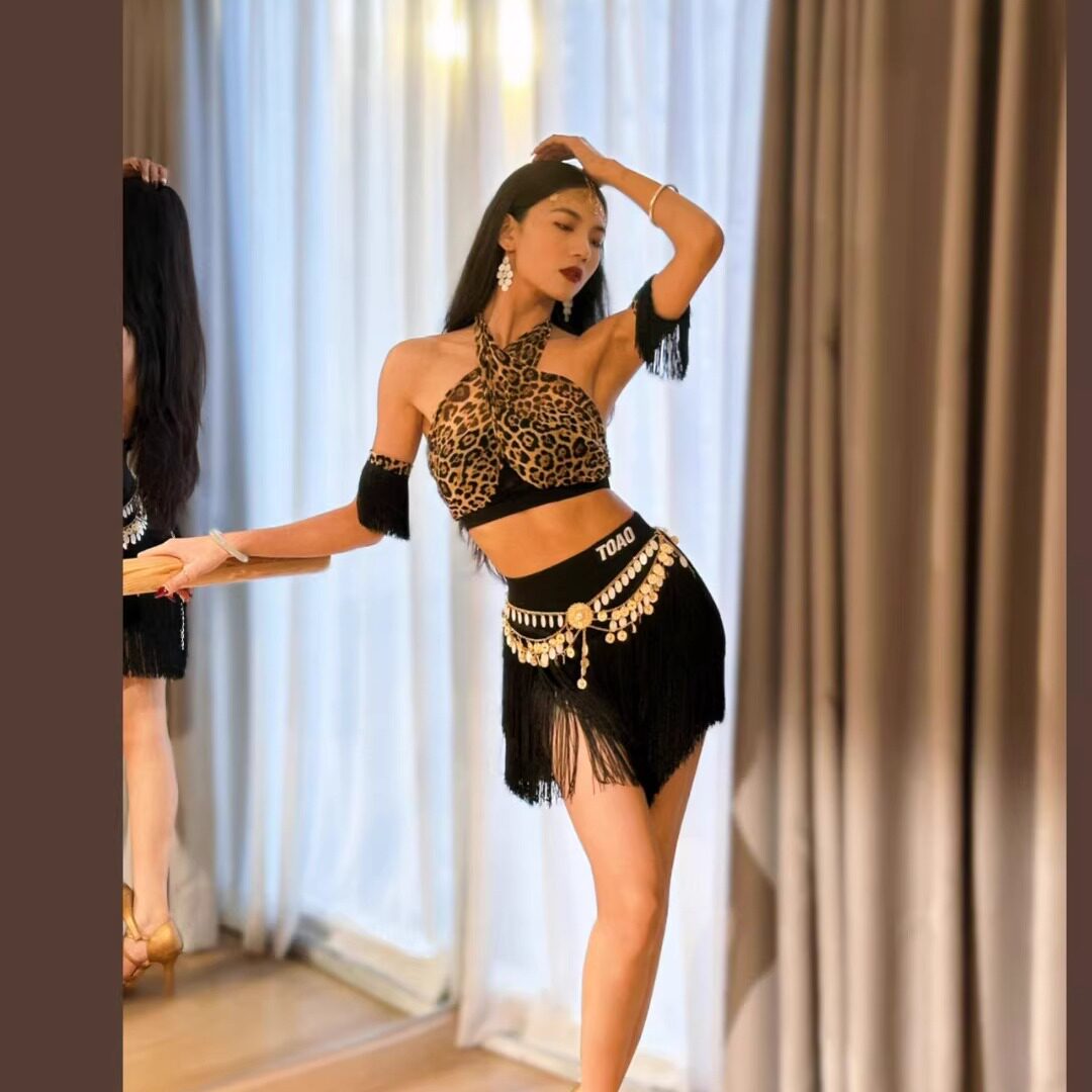 toao舞服拉丁舞服练功服豹纹黑色挂脖上衣流苏半身裙演出服比赛服