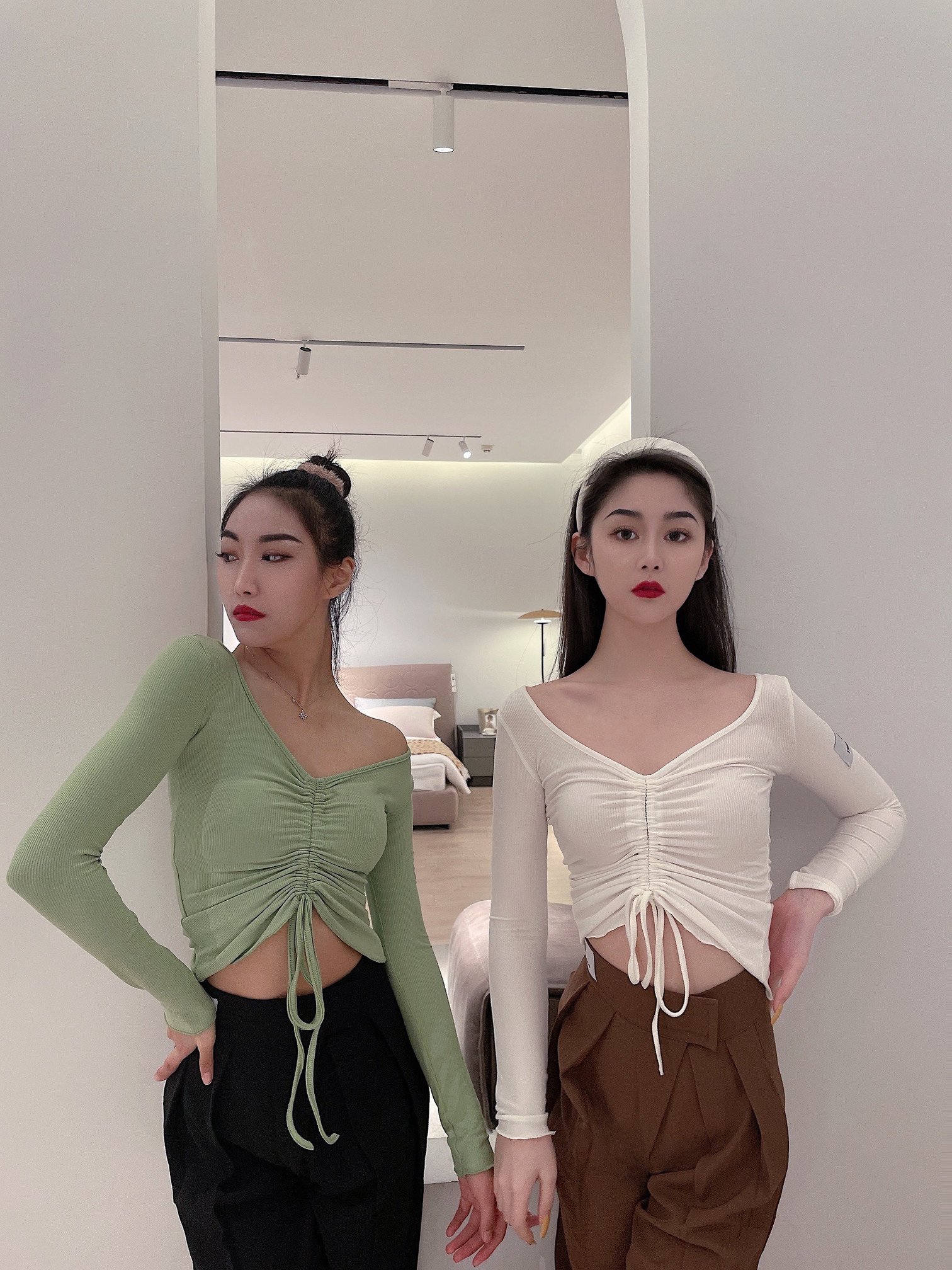 YHdanceV领露背长袖服冬拉丁舞