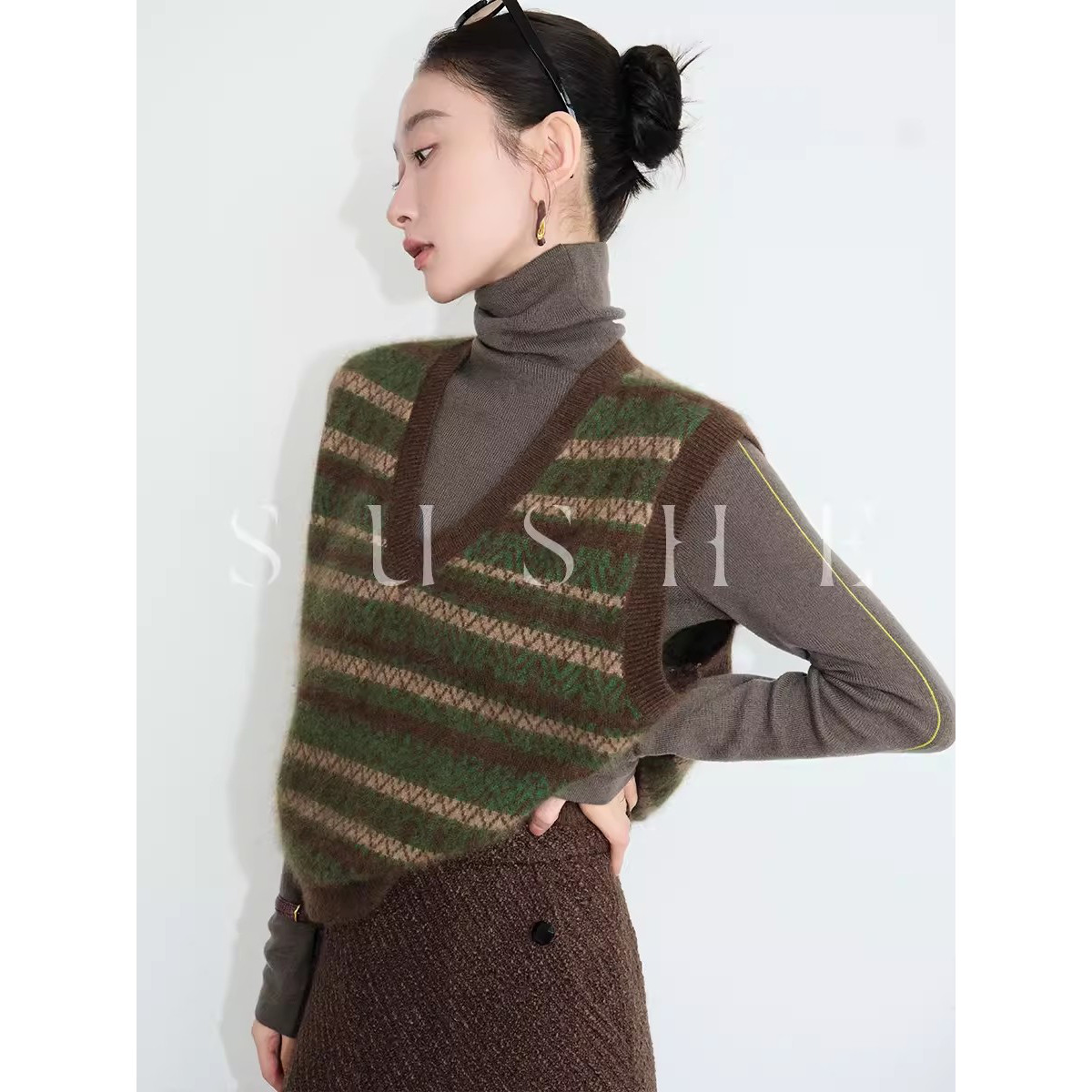 法式叠穿撞色提花v领针织衫女装2022秋冬季新款针织马甲毛衣