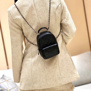 24C荔枝纹牛皮mini双肩包黑金菱格链条包黑白边熊猫拼色小背包女