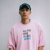 人生标语团队LOGO喷染做旧圆领短袖 XPX 周柏豪 T恤