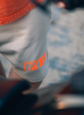 XPX 周柏豪 STONE WASH EFFECT粗粒胶浆印花大口袋休闲短裤