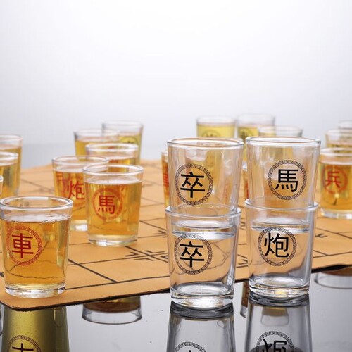 酒吧静吧音乐吧娱乐道具中国象棋酒杯啤酒杯酒杯钢化玻璃杯象棋杯