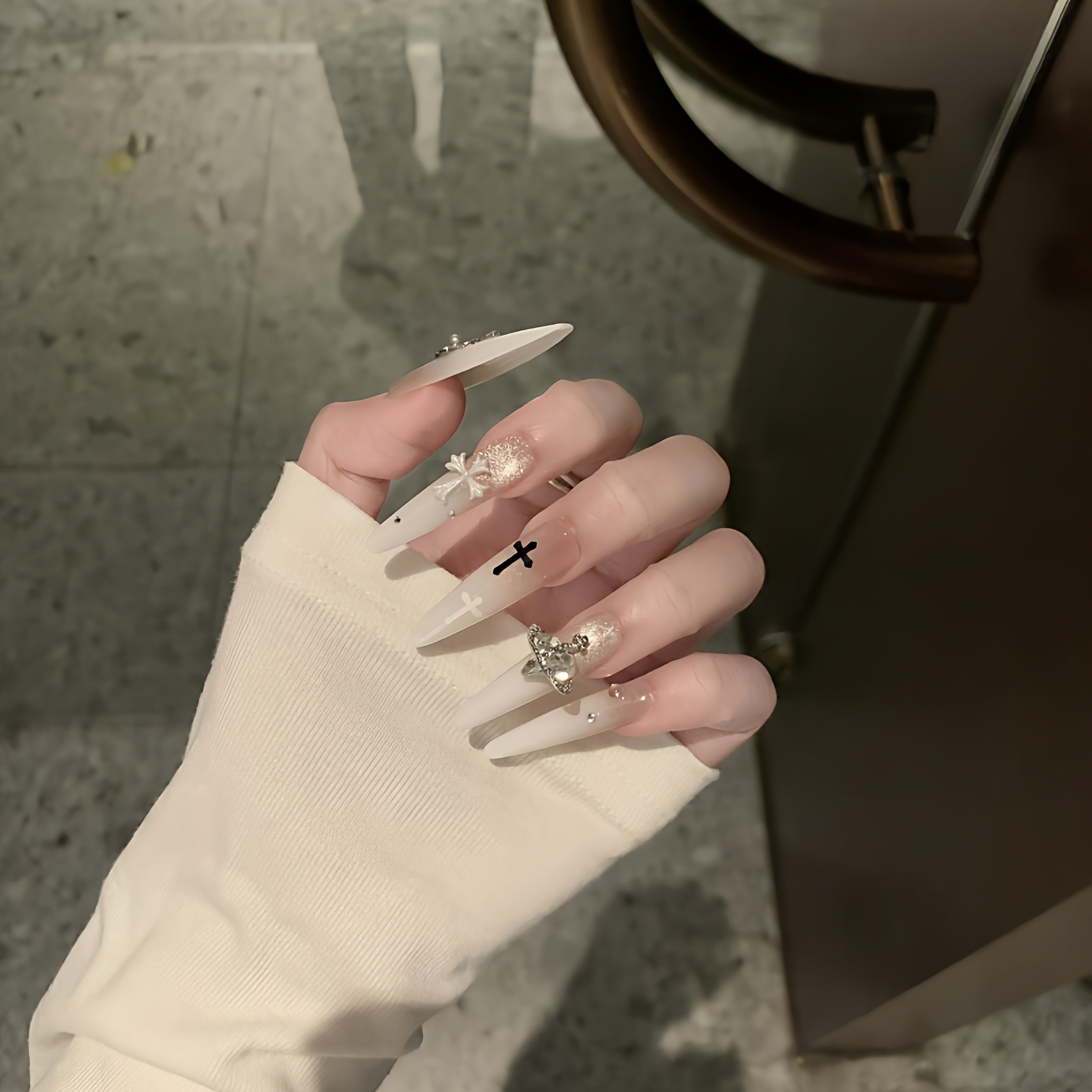 手工定制穿戴美甲长款新年战甲白色渐变猫眼婚甲新娘孕妇可拆卸甲,彩妆/香水/美妆工具,穿戴甲/甲片,淘宝优惠券,粉丝福利购,淘宝优惠卷