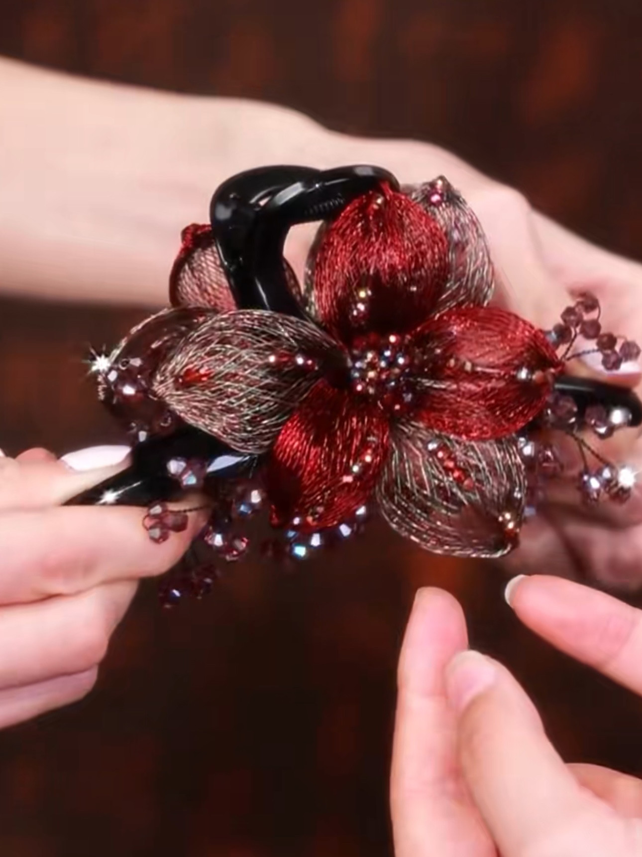 韩国高档手工铜丝编织花朵抓夹轻奢水晶后脑勺优雅盘发大号鲨鱼夹