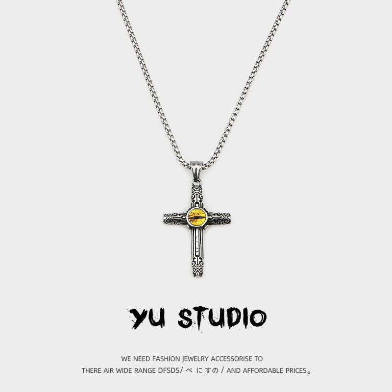 yu原创设计黄色深渊之眼十字架项链男女国潮朋克情侣钛钢毛衣链