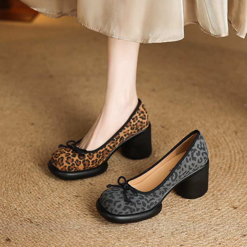 绒面软底舒适蝴蝶结方头浅口奶奶鞋2025年法式简约粗跟一脚蹬单鞋