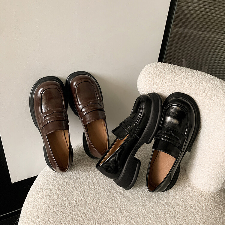 英伦复古乐福鞋女秋冬加绒2024新款懒人单鞋内增高厚底小皮鞋棕色