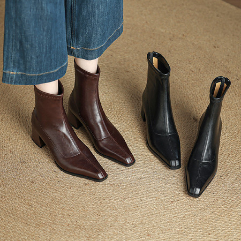 复古方头粗跟后拉链短筒靴子女士2025秋季新款百搭显瘦气质黑棕色