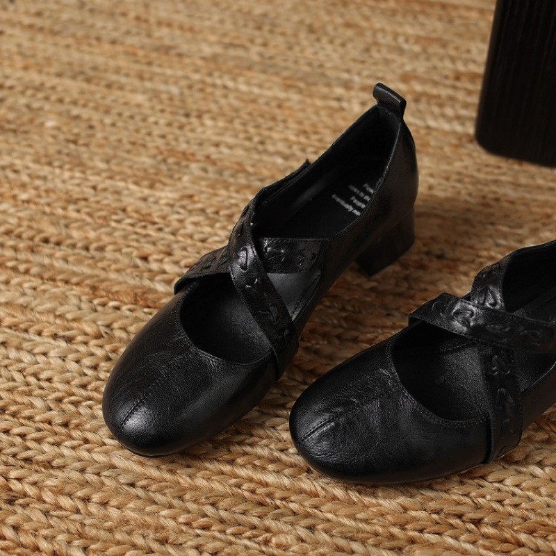 法式复古圆头交叉魔术贴高粗跟浅口玛丽珍单鞋女2025新款夏黑红色