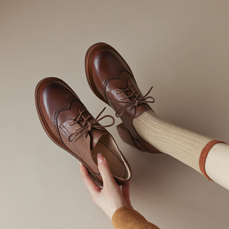 软软软！巨舒适~布洛克镂空小皮鞋系带复古粗跟单鞋女百搭高跟鞋