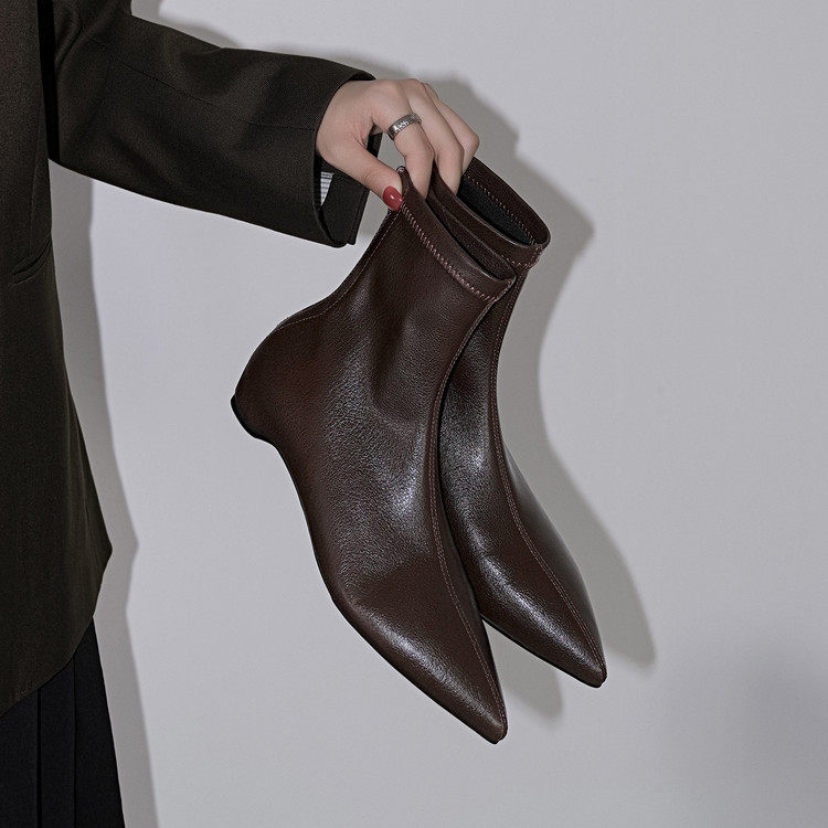 法式短靴女粗跟方头酒红色磨砂羊皮秋冬季高级感新娘婚鞋高跟女靴,户外/登山/野营/旅行用品,登山鞋/徒步鞋,淘宝优惠券,粉丝福利购,淘宝优惠卷