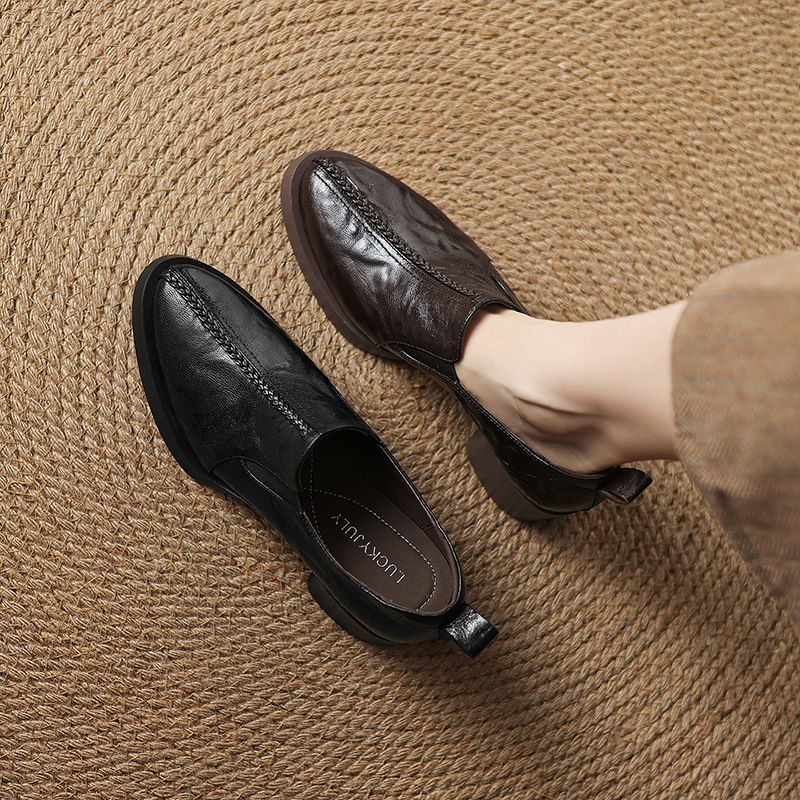 巨好看法式绝美真皮单鞋2025年新款尖头深口粗跟百搭小皮鞋女鞋子