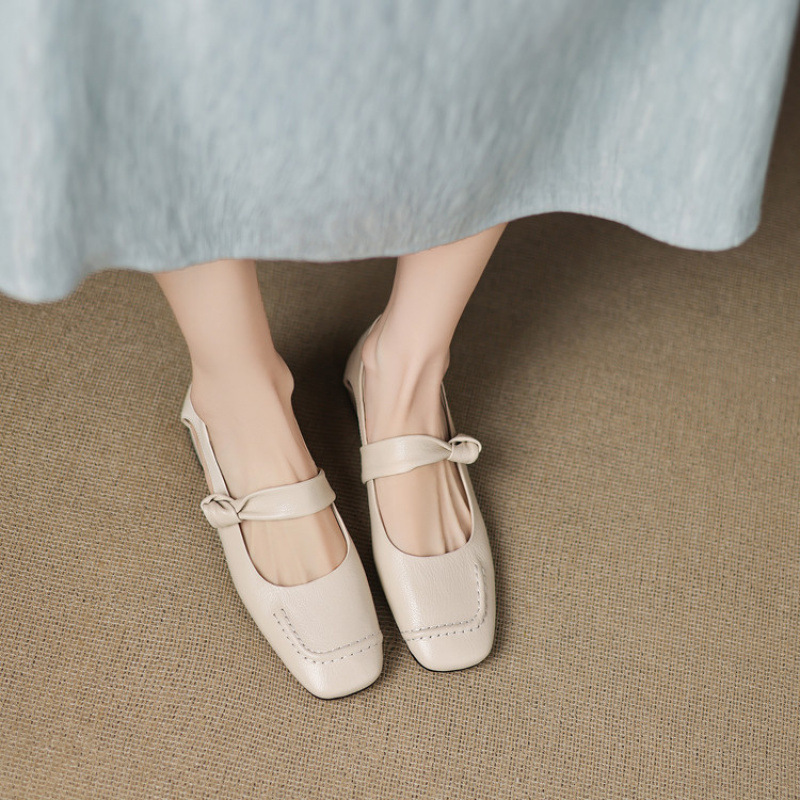 2025新款真皮镂空玛丽珍鞋女低跟法式复古中空凉单鞋不累脚晚晚鞋