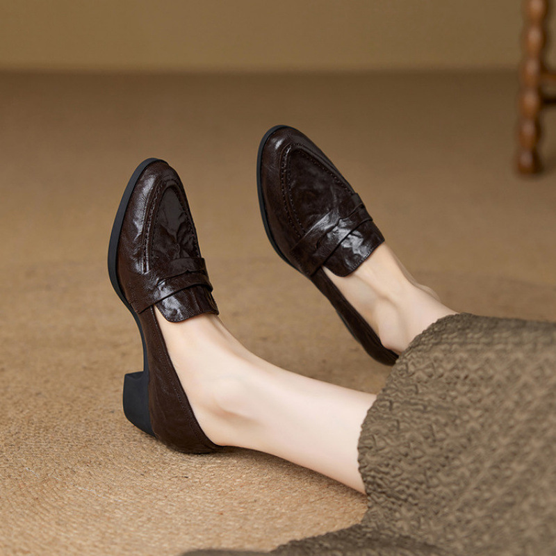 法式时尚圆头高粗跟真皮深口乐福单鞋女2025新款夏季小皮鞋黑棕色