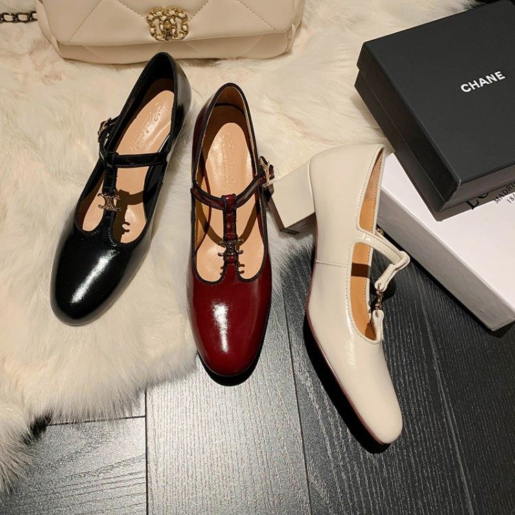 里外全皮@秀气版型~韩版T型扣带牛漆皮酒红色粗跟单鞋女高跟鞋潮,运动/瑜伽/健身/球迷用品,广场舞鞋,淘宝优惠券,粉丝福利购,淘宝优惠卷