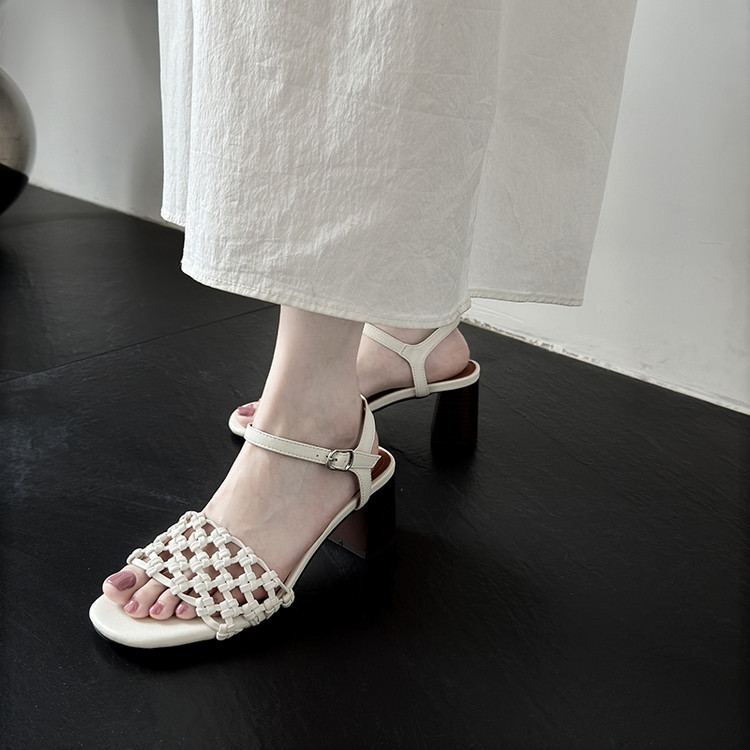 6cm~方头编织露趾粗跟一字带法式小凉鞋女款夏季外穿配裙子高跟鞋