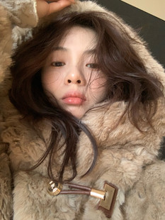 Hers 一勺甜韩系简约轻奢高级感皮毛一体外套女简约贵气保暖92697