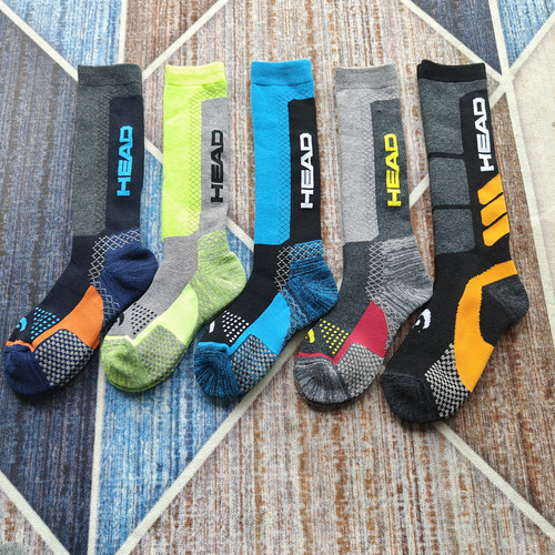 专业儿童款羊毛滑雪袜特价销售