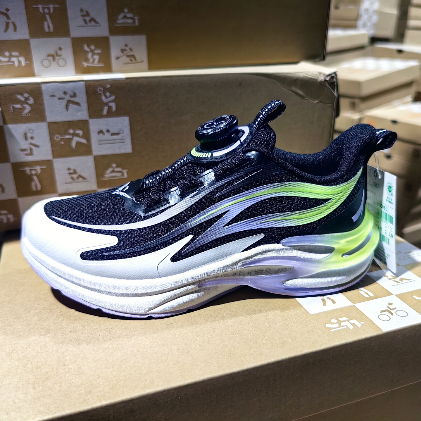 安踏儿童鞋女童网面旋转扣跑步鞋