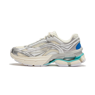 李宁女子极光休闲鞋秋冬轻盈柔软回弹舒适运动老爹鞋AGCU044-B品