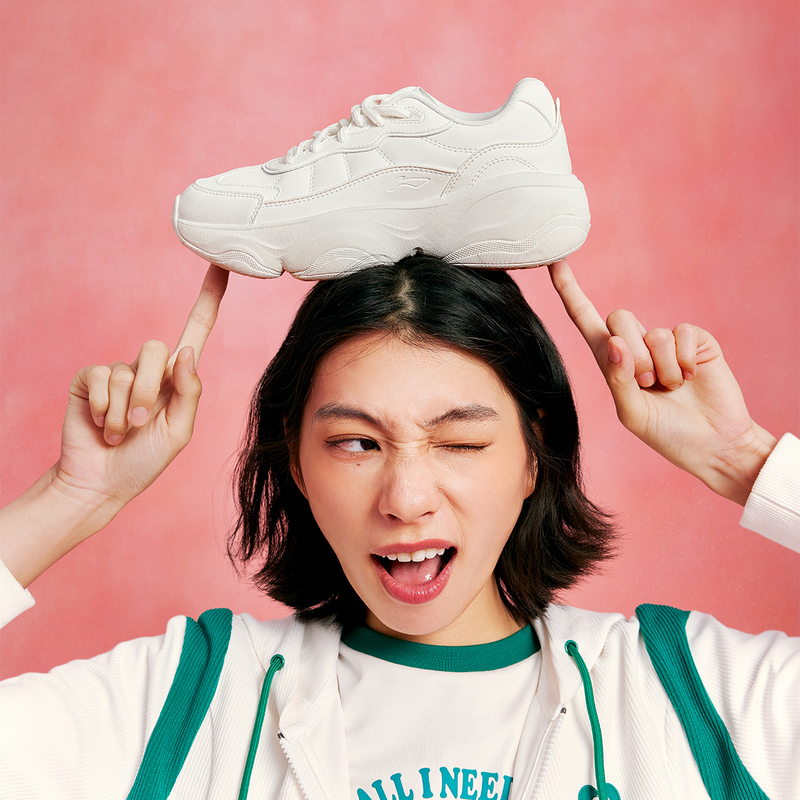李宁运动生活系列女子休闲鞋拼接鞋面厚底耐磨运动鞋AGCU342-B品