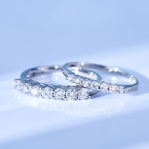 七公主钻石排戒18K金钻石戒指