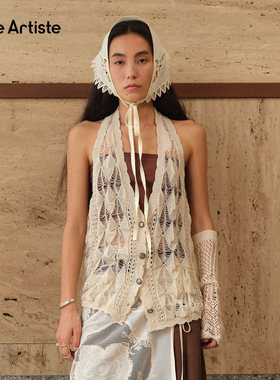 【现货】SHELLE ARTISTE 26春季新款松弛V领镂空钩花进口挂脖上衣