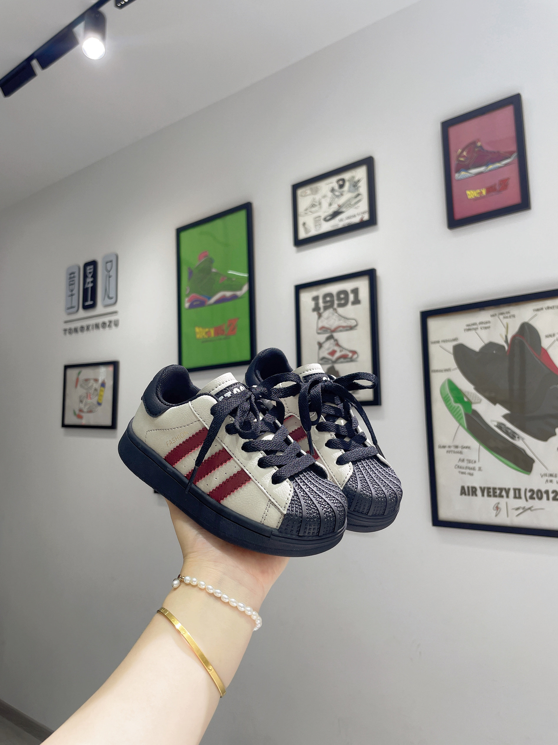 宽版贝壳头小黑鞋2025儿童新款复古米棕色百搭学生休闲板鞋运动鞋,童鞋/婴儿鞋/亲子鞋,板鞋,淘宝优惠券,粉丝福利购,淘宝优惠卷