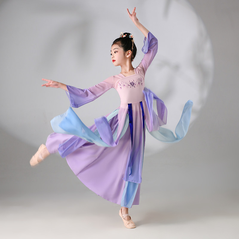 童中国风扇子表演出套装汉服艺考