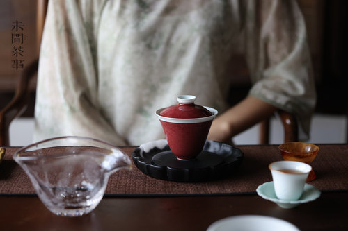 青塘山房新款白边薄胎豇豆红盖碗