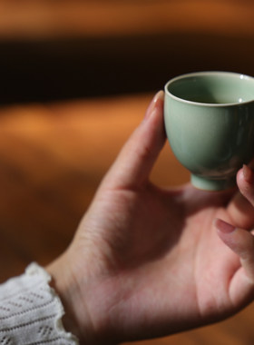 小青梅杯 梅子青 主人杯 龙泉新生代匠人 胡建勇手作