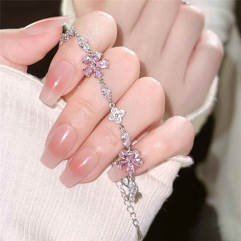 樱花粉色水晶手链ins小众设计精致甜美百搭轻奢高级感闺蜜手饰品