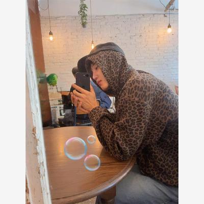 欧洲EXO金钟仁同款豹纹拉炼开衫卫衣女2025新款独特漂亮开衫上衣